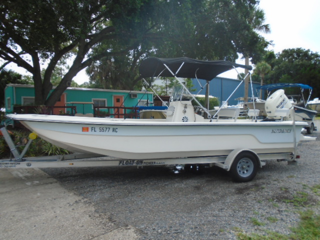 2016 Sundance 22 Skiff