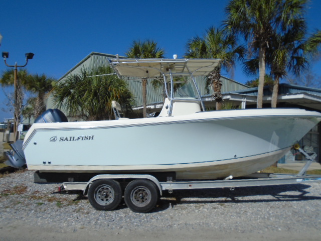 2011 Sailfish 2360